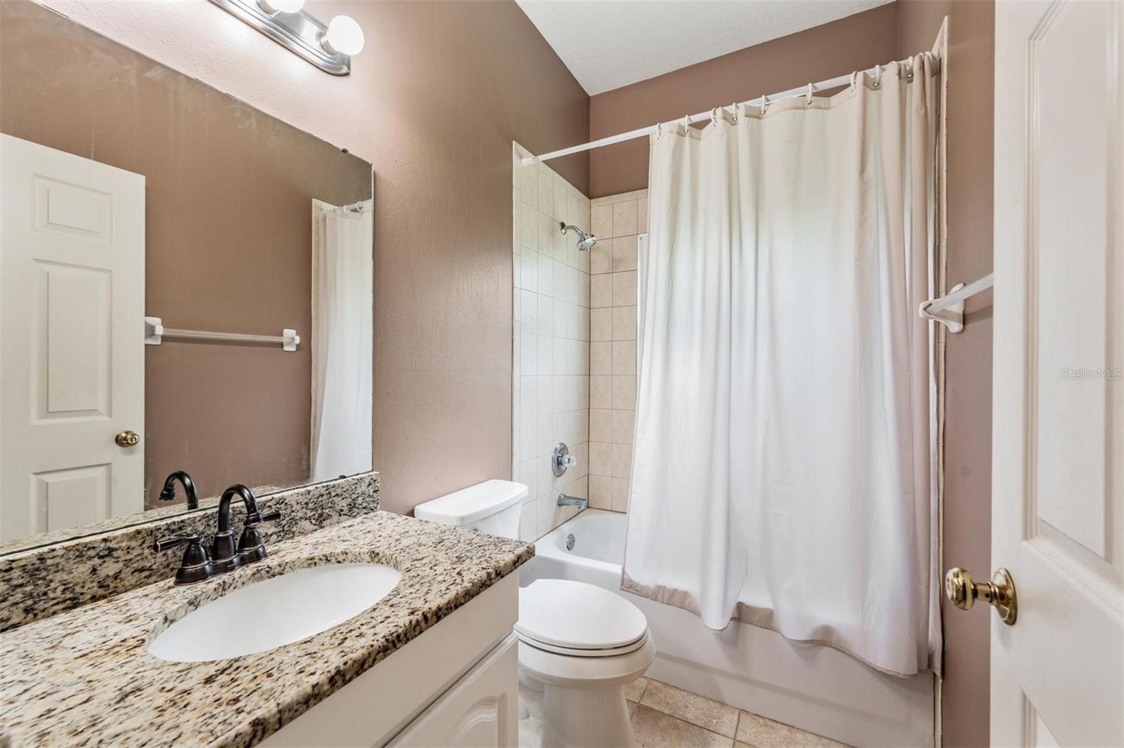 Image 16 of 48 For 6038 Palomaglade Drive