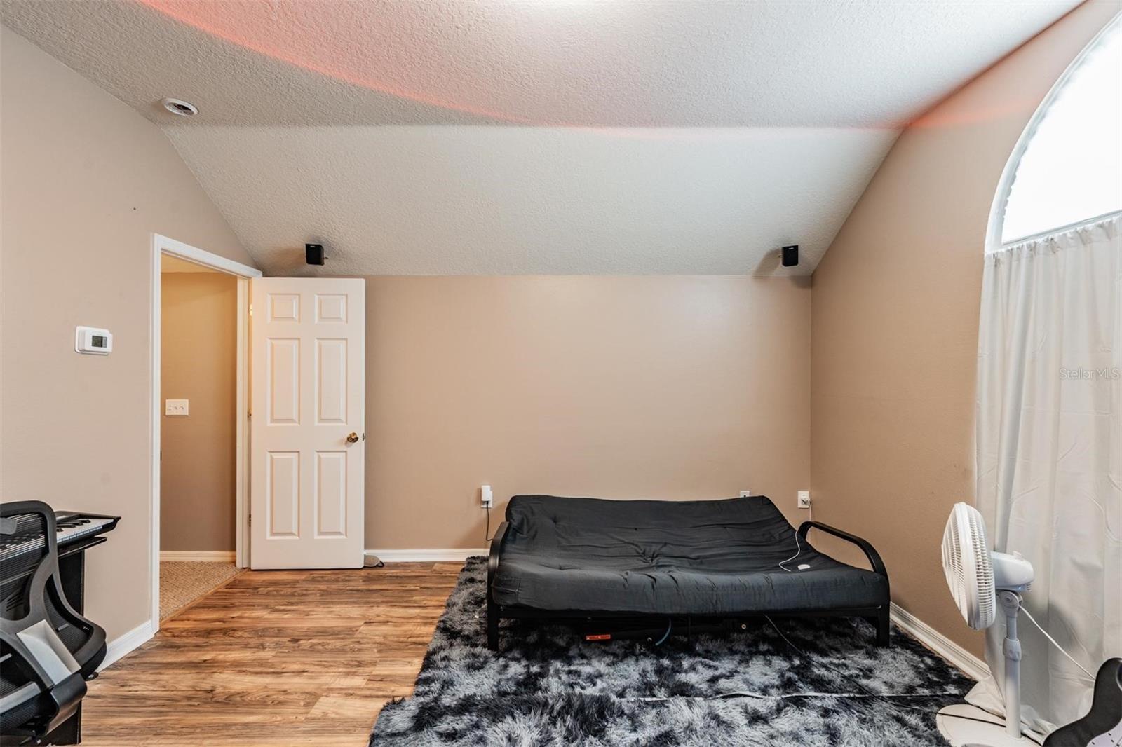 Image 22 of 48 For 6038 Palomaglade Drive