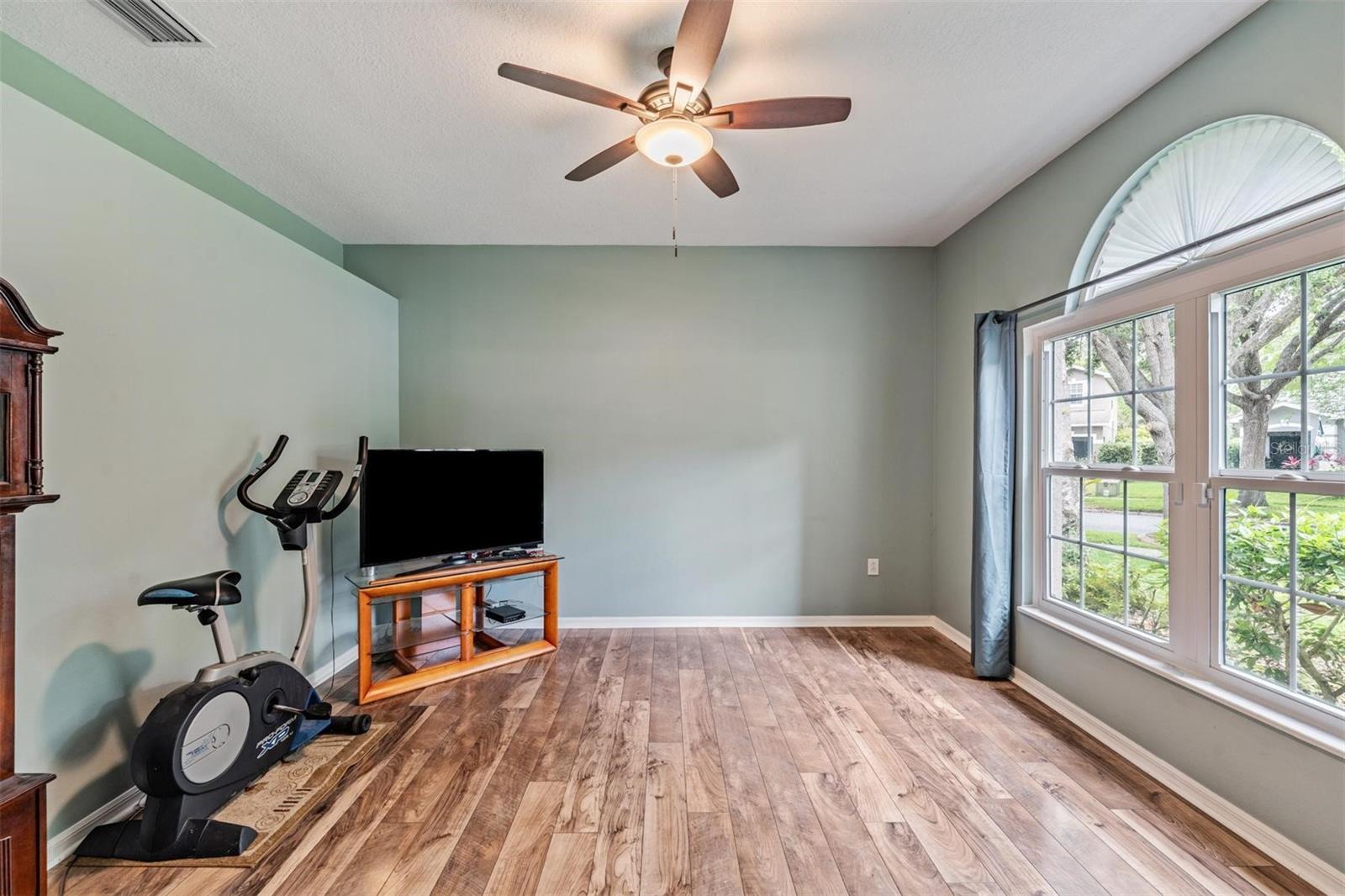 Image 24 of 48 For 6038 Palomaglade Drive