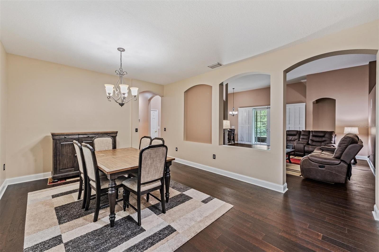 Image 4 of 48 For 6038 Palomaglade Drive
