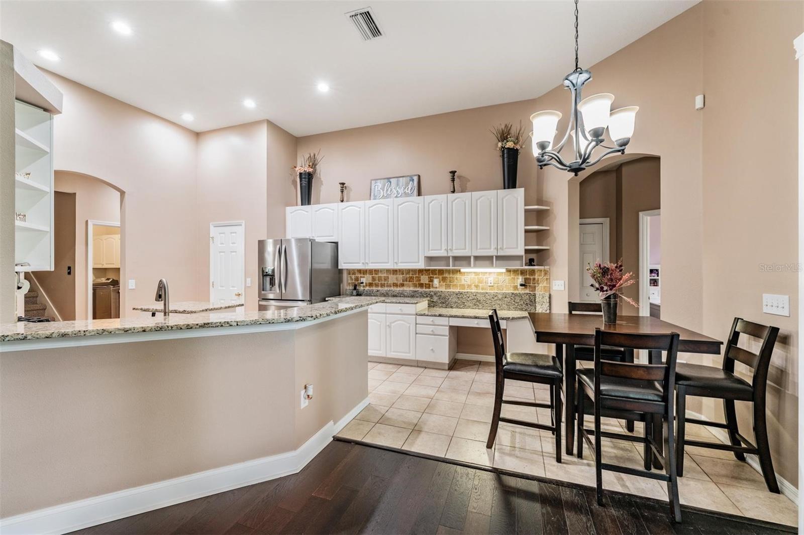 Image 7 of 48 For 6038 Palomaglade Drive