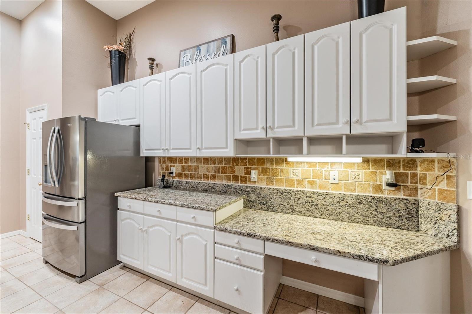 Image 8 of 48 For 6038 Palomaglade Drive