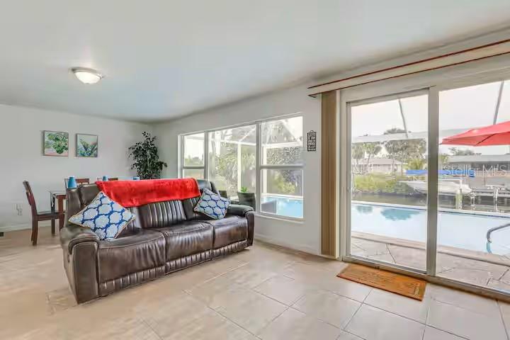 Image 10 of 23 For 2730 Auburn Boulevard