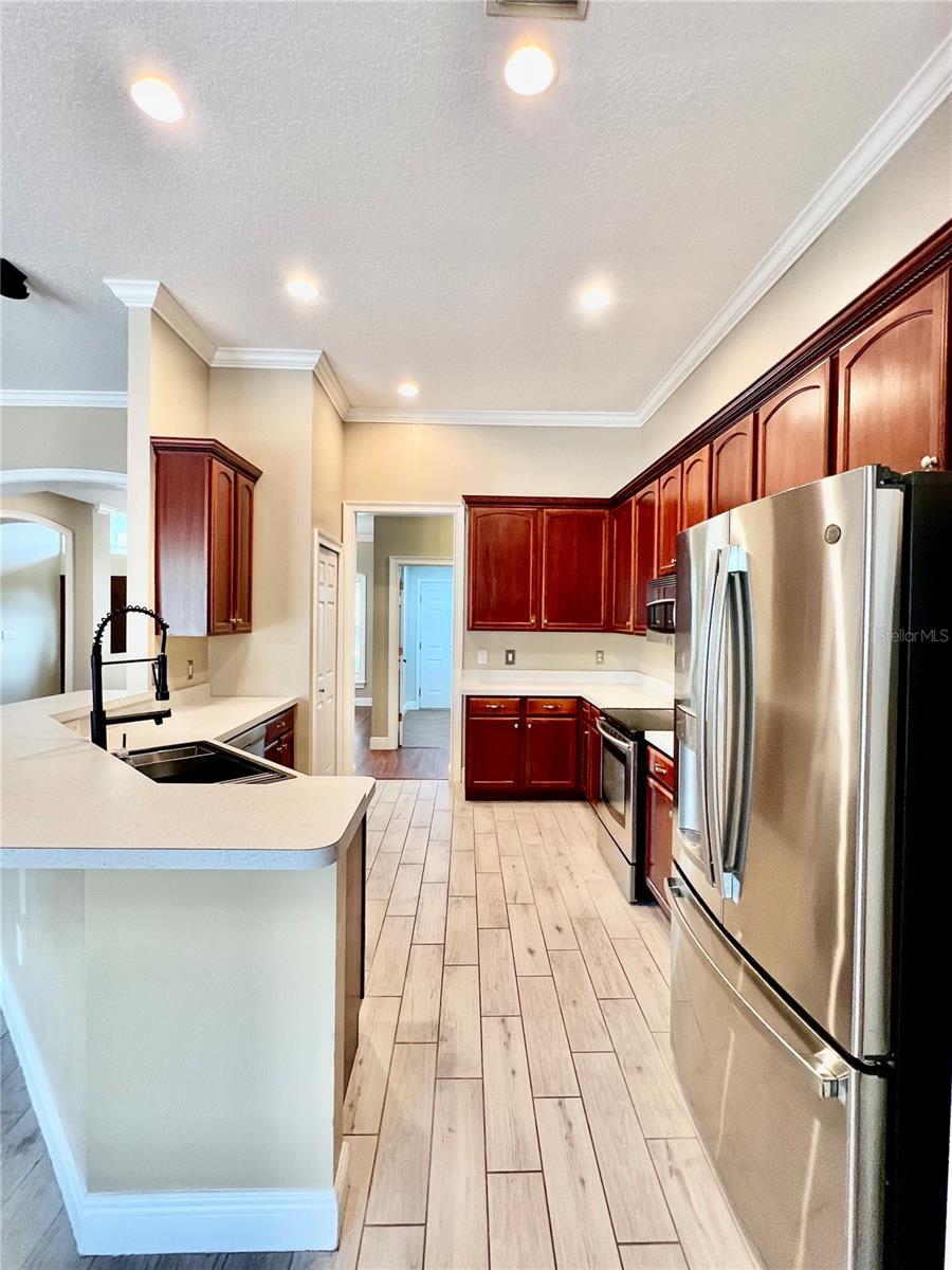 Listing photo id 12 for 2848 Duncan Tree Circle