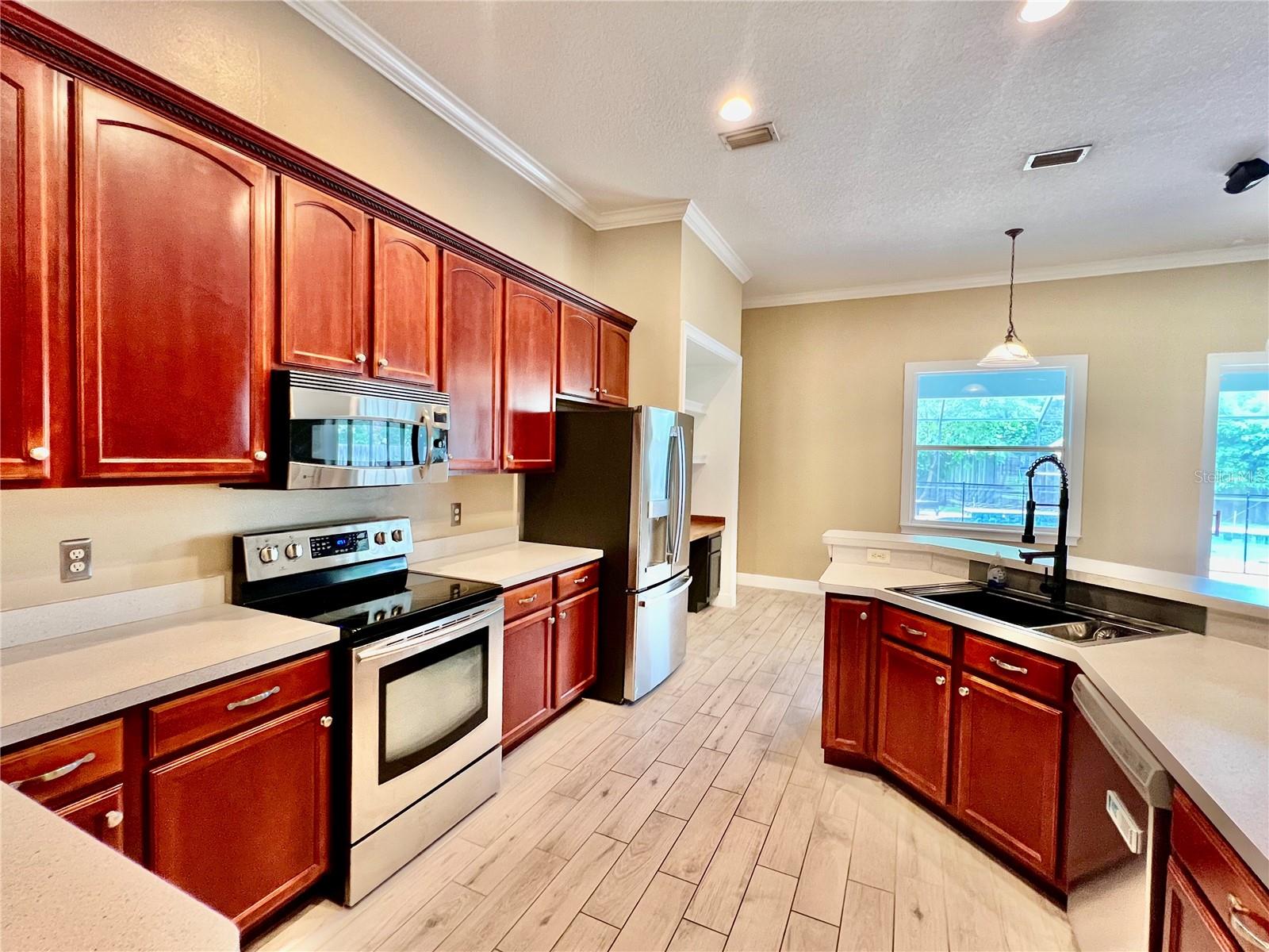 Listing photo id 13 for 2848 Duncan Tree Circle
