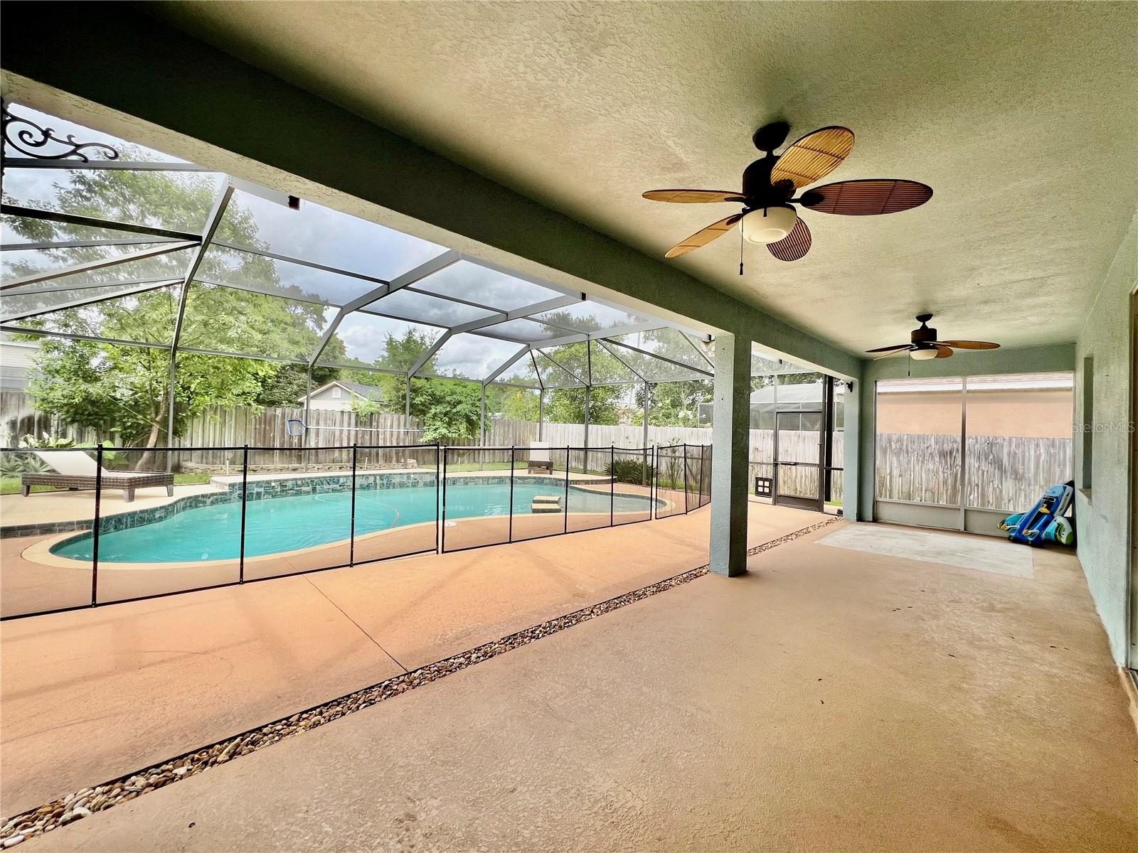 Listing photo id 30 for 2848 Duncan Tree Circle