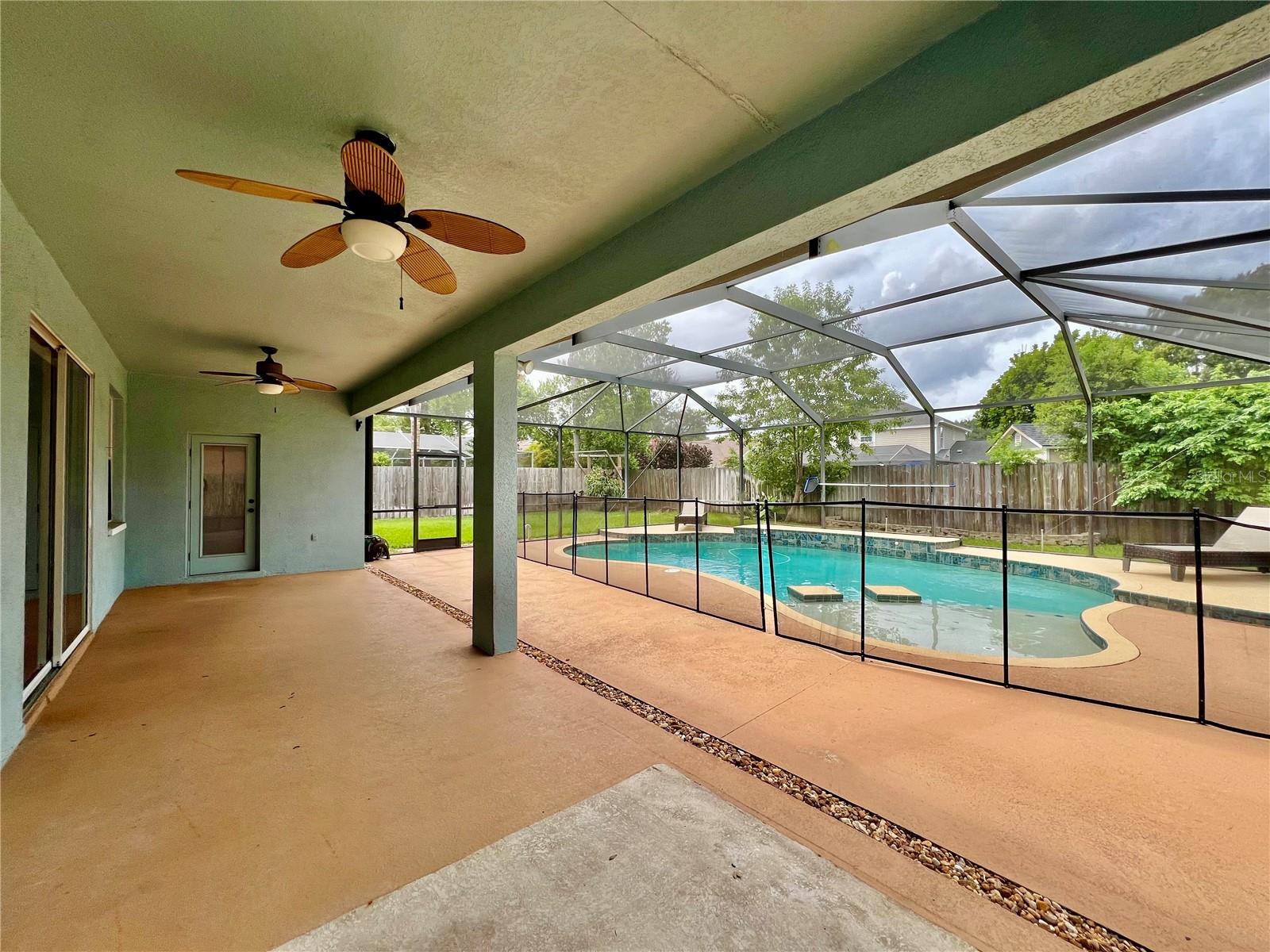 Listing photo id 31 for 2848 Duncan Tree Circle