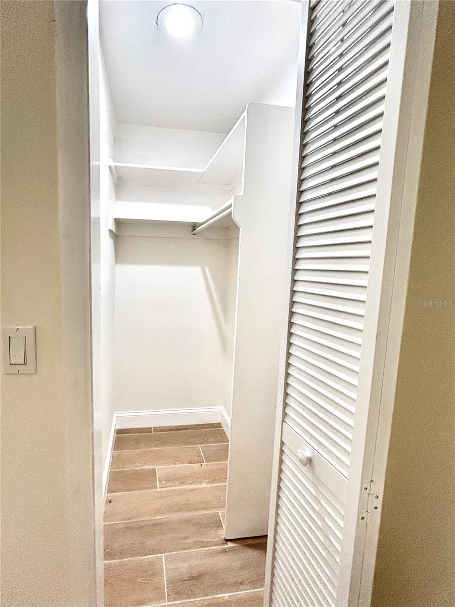 Image 18 of 23 For 17310 Rosa Lee Way