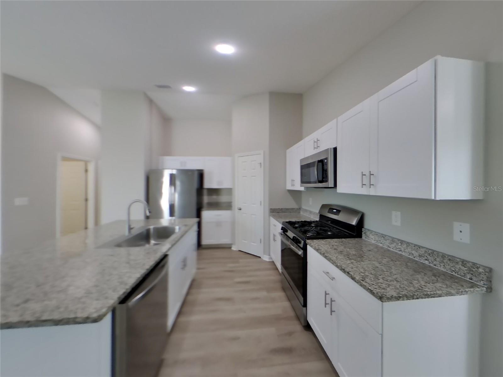 Image 4 of 16 For 14607 Brumby Ridge Avenue