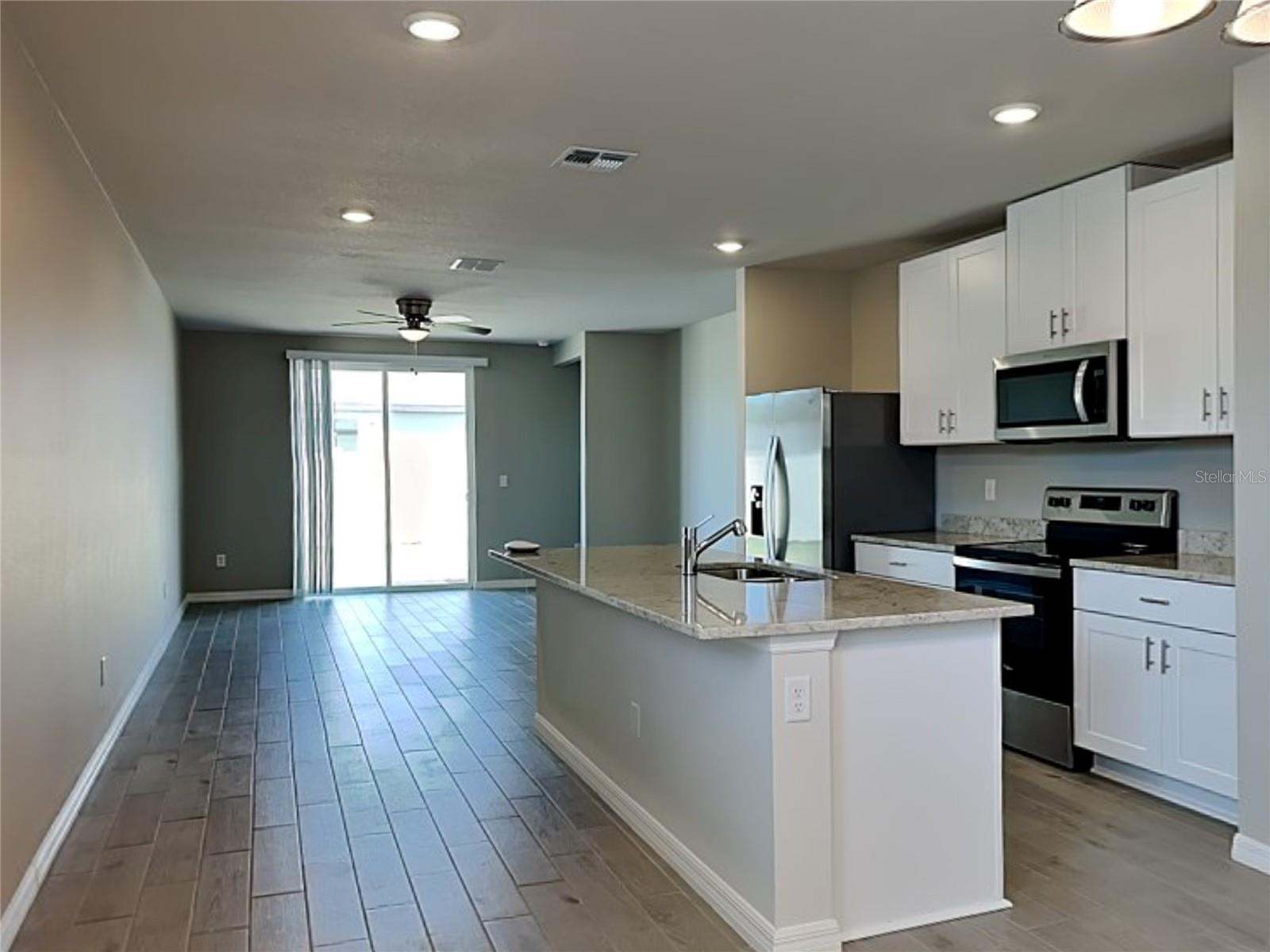 Image 7 of 18 For 7107 Amelia River Drive