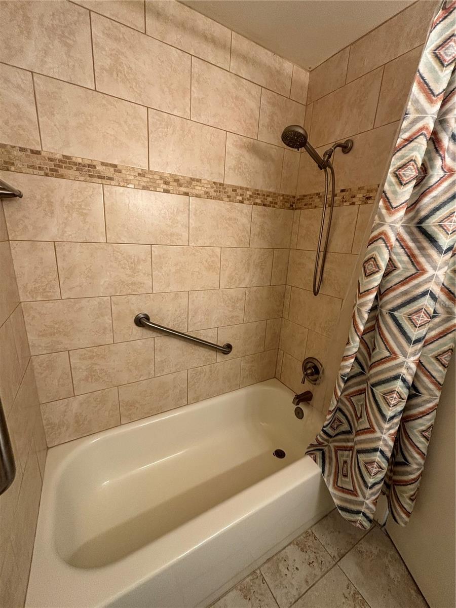 Image 11 of 19 For 5217 81st Street N 6