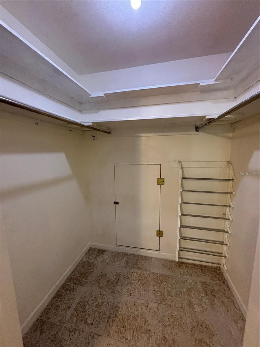 Image 9 of 19 For 5217 81st Street N 6