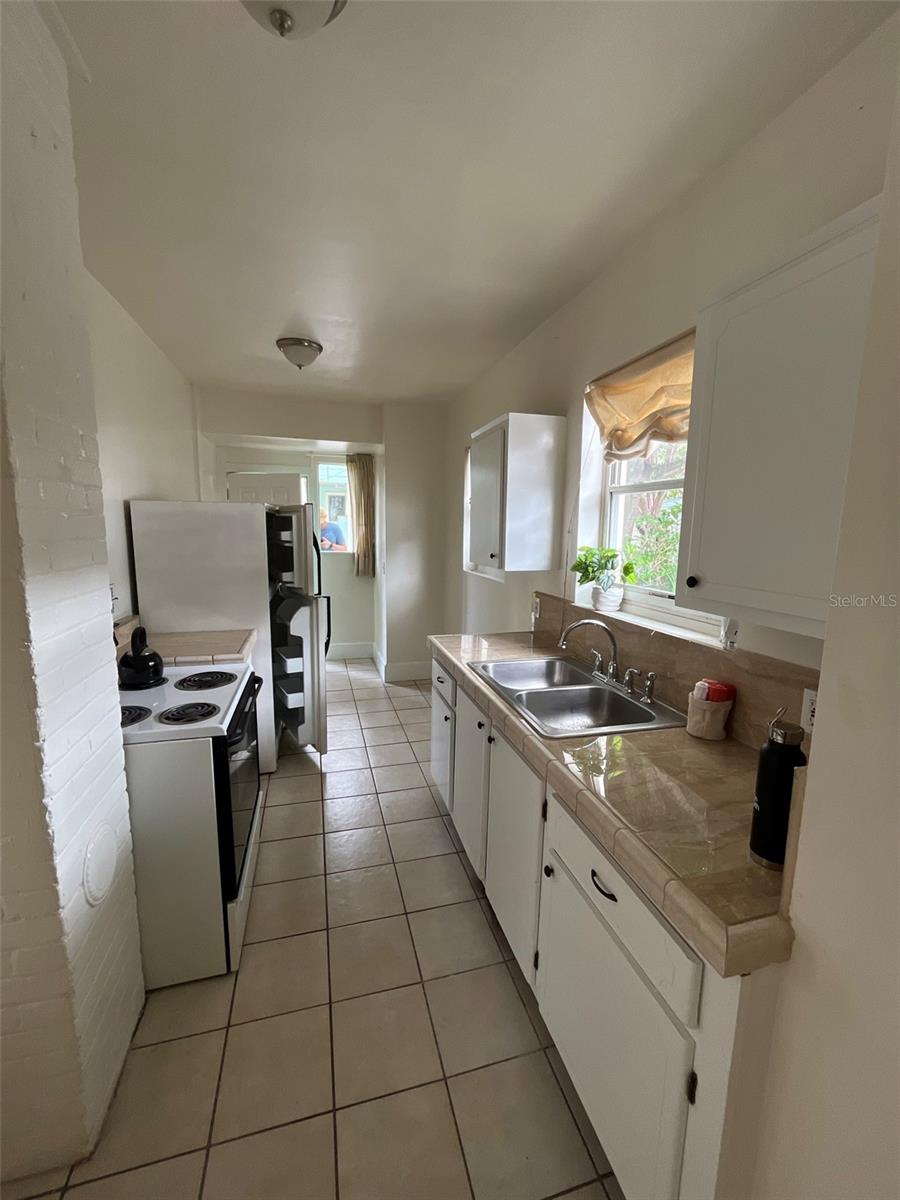 Image 4 of 10 For 750 7th Avenue N 6