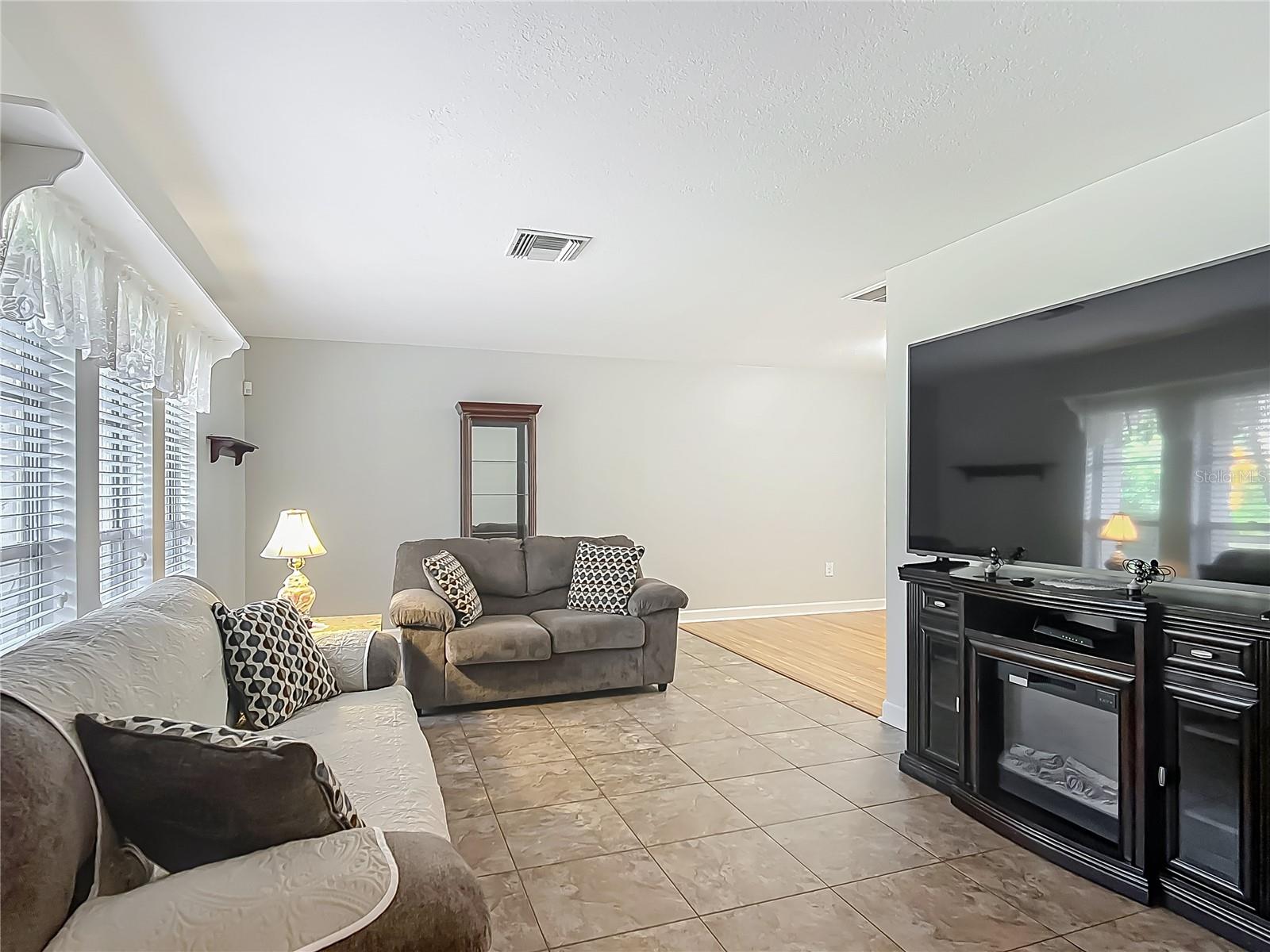 Image 8 of 57 For 9679 Pimpernel Lane