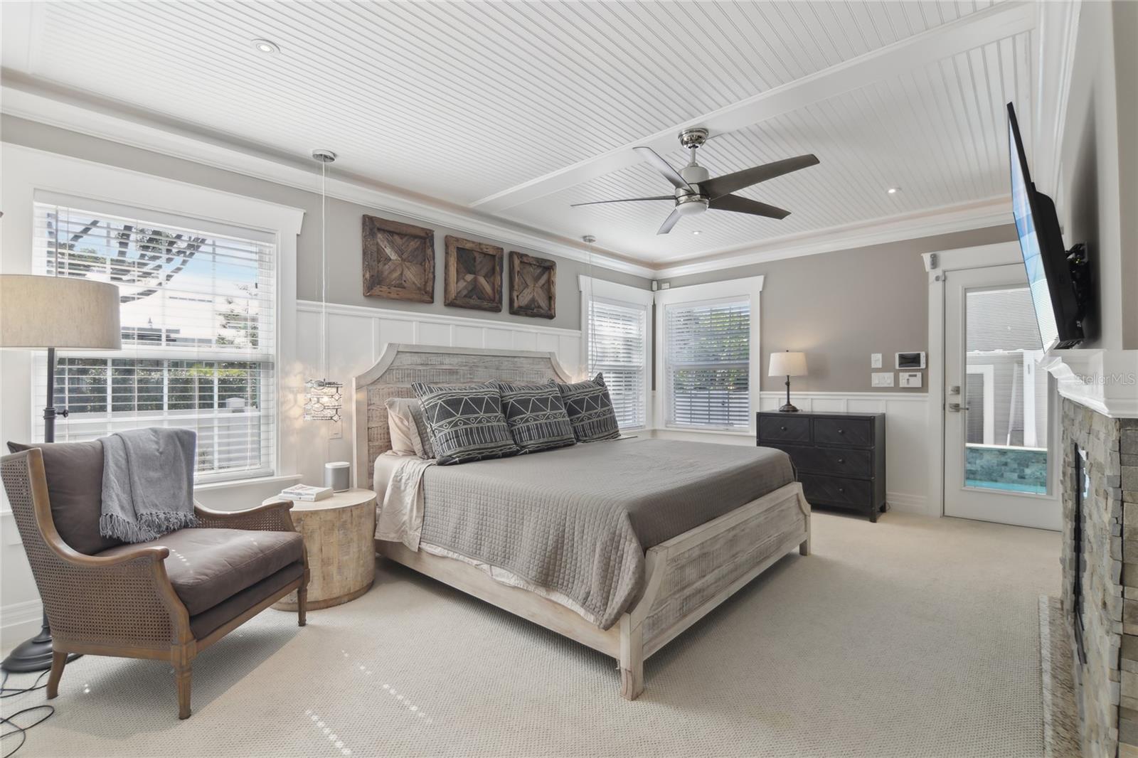Image 11 of 48 For 157 9th Avenue N