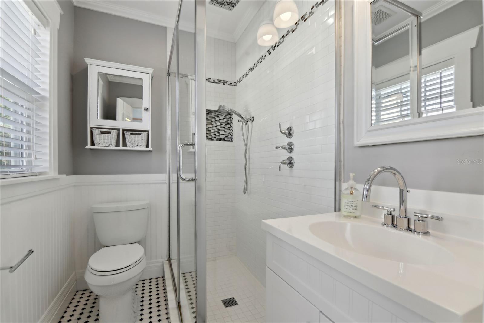 Image 20 of 48 For 157 9th Avenue N