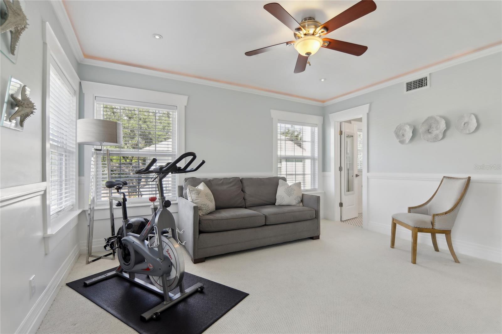 Image 23 of 48 For 157 9th Avenue N