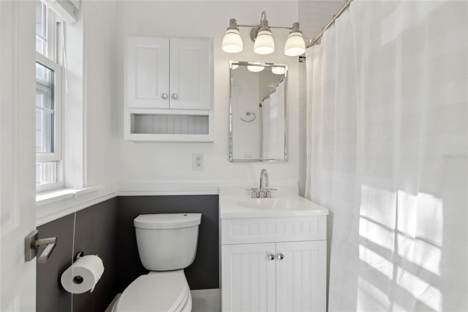 Image 24 of 48 For 157 9th Avenue N