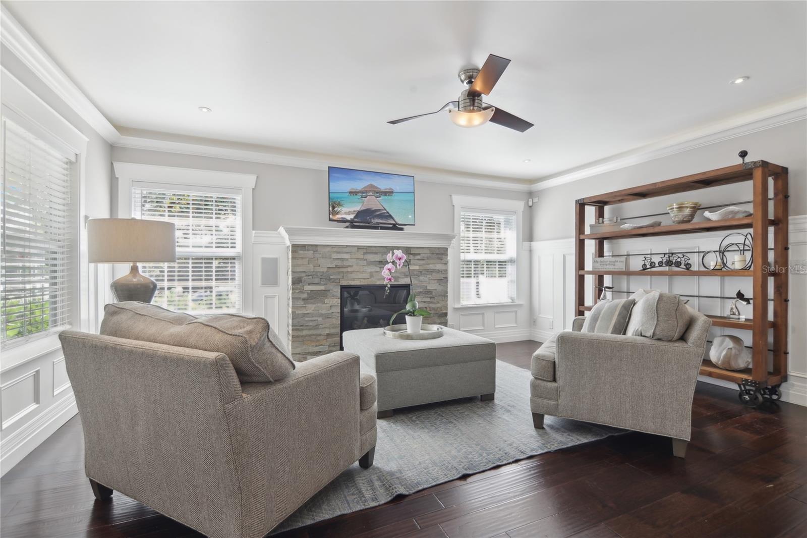 Image 4 of 48 For 157 9th Avenue N