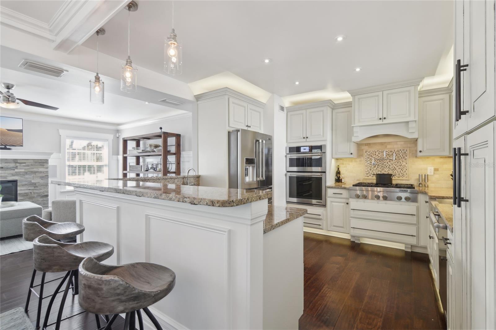 Image 7 of 48 For 157 9th Avenue N