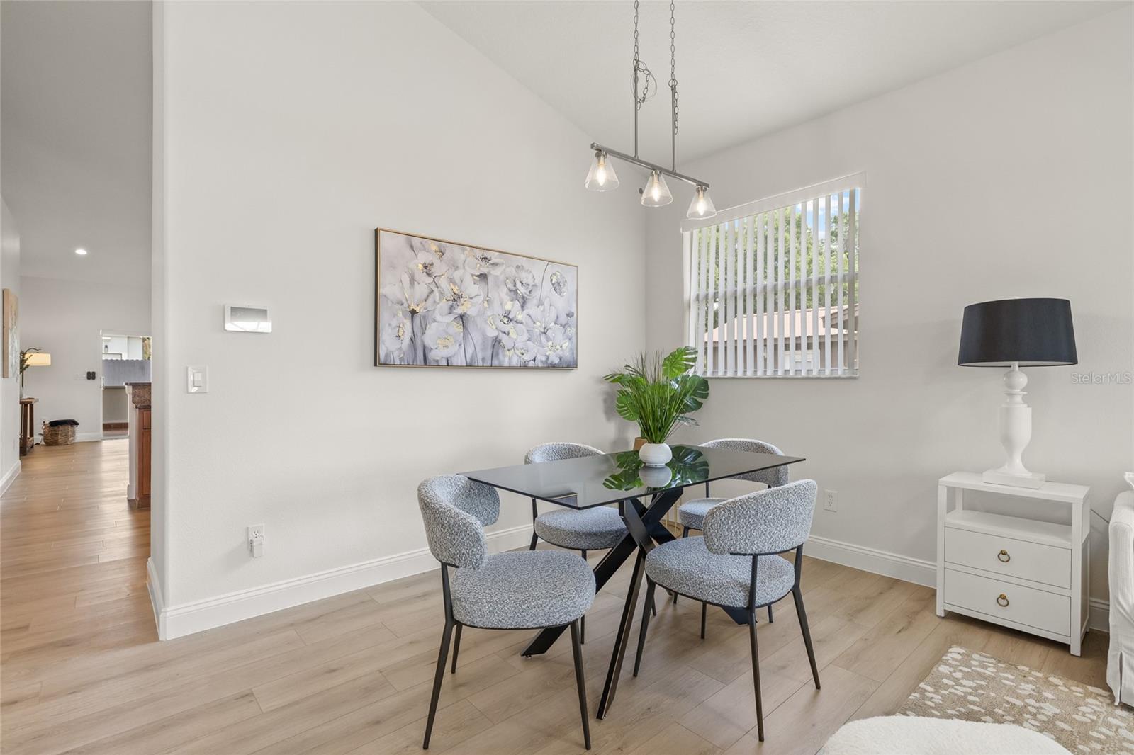 Image 10 of 59 For 7612 S 36th Avenue