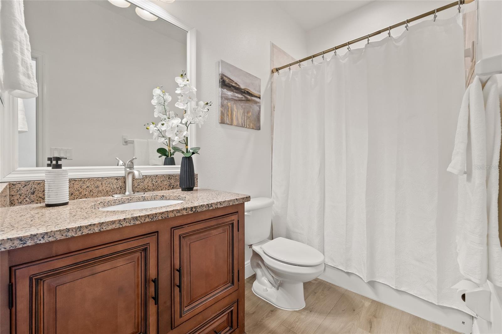 Image 24 of 59 For 7612 S 36th Avenue