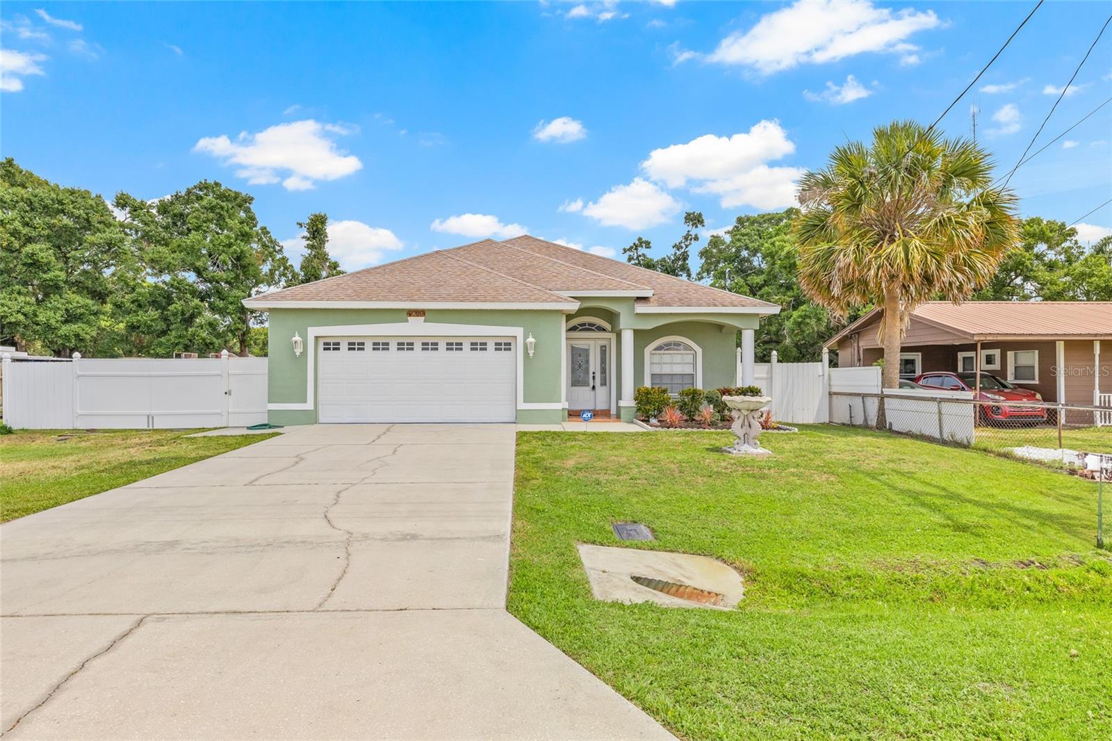 Image 3 of 59 For 7612 S 36th Avenue