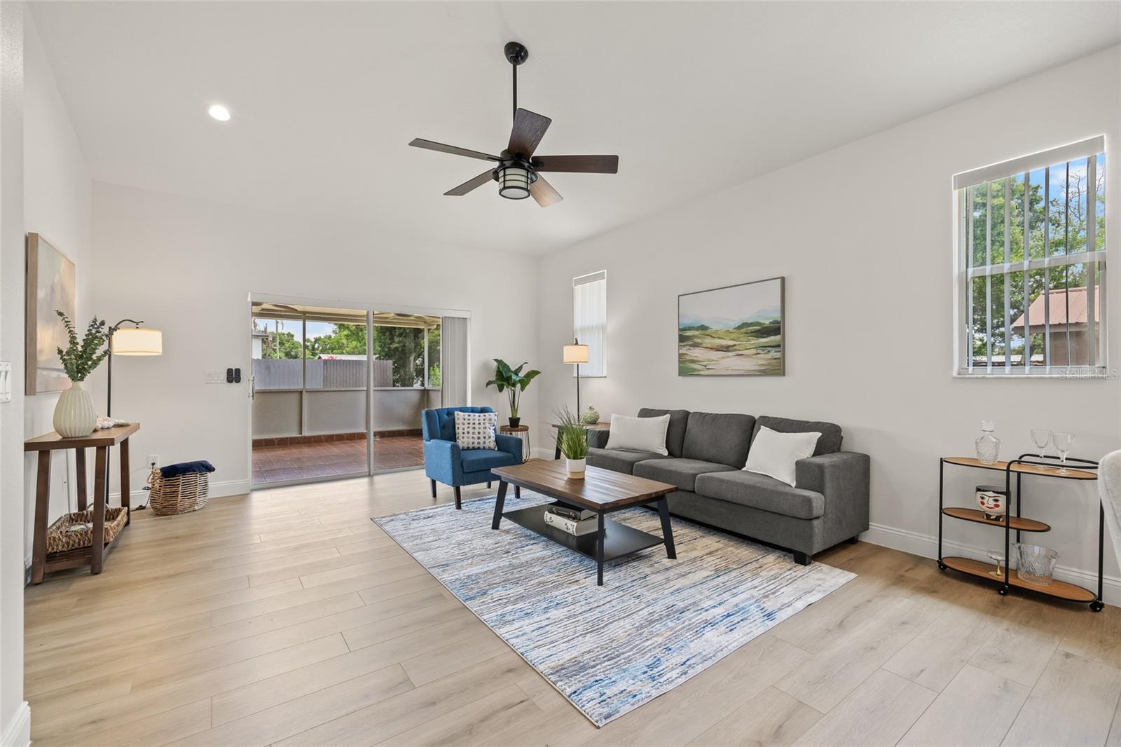 Image 33 of 59 For 7612 S 36th Avenue