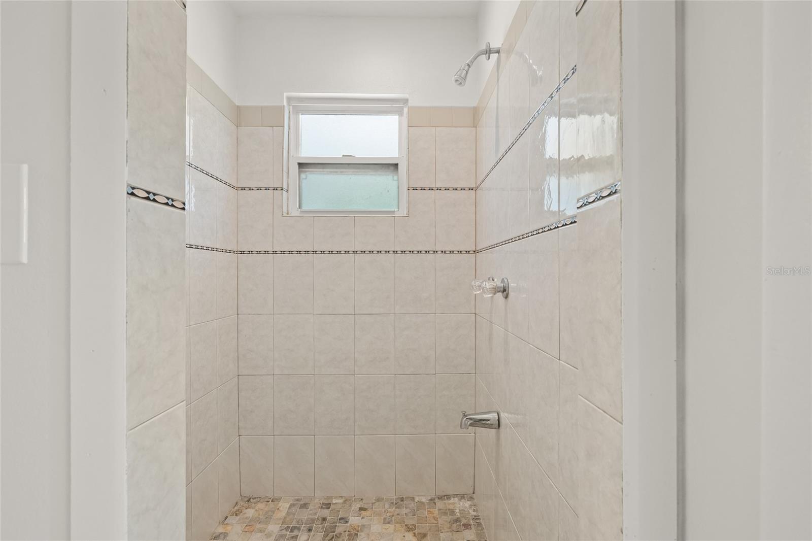 Image 47 of 59 For 7612 S 36th Avenue
