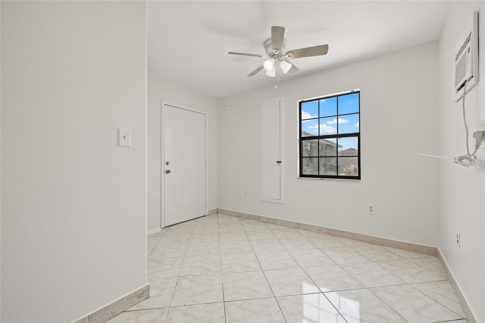 Image 48 of 59 For 7612 S 36th Avenue