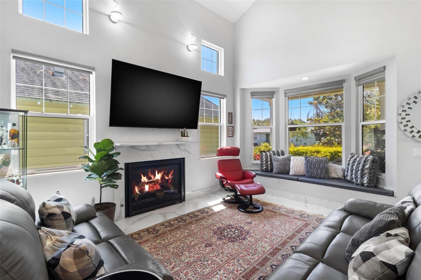 Image 12 of 44 For 475 27th Avenue N