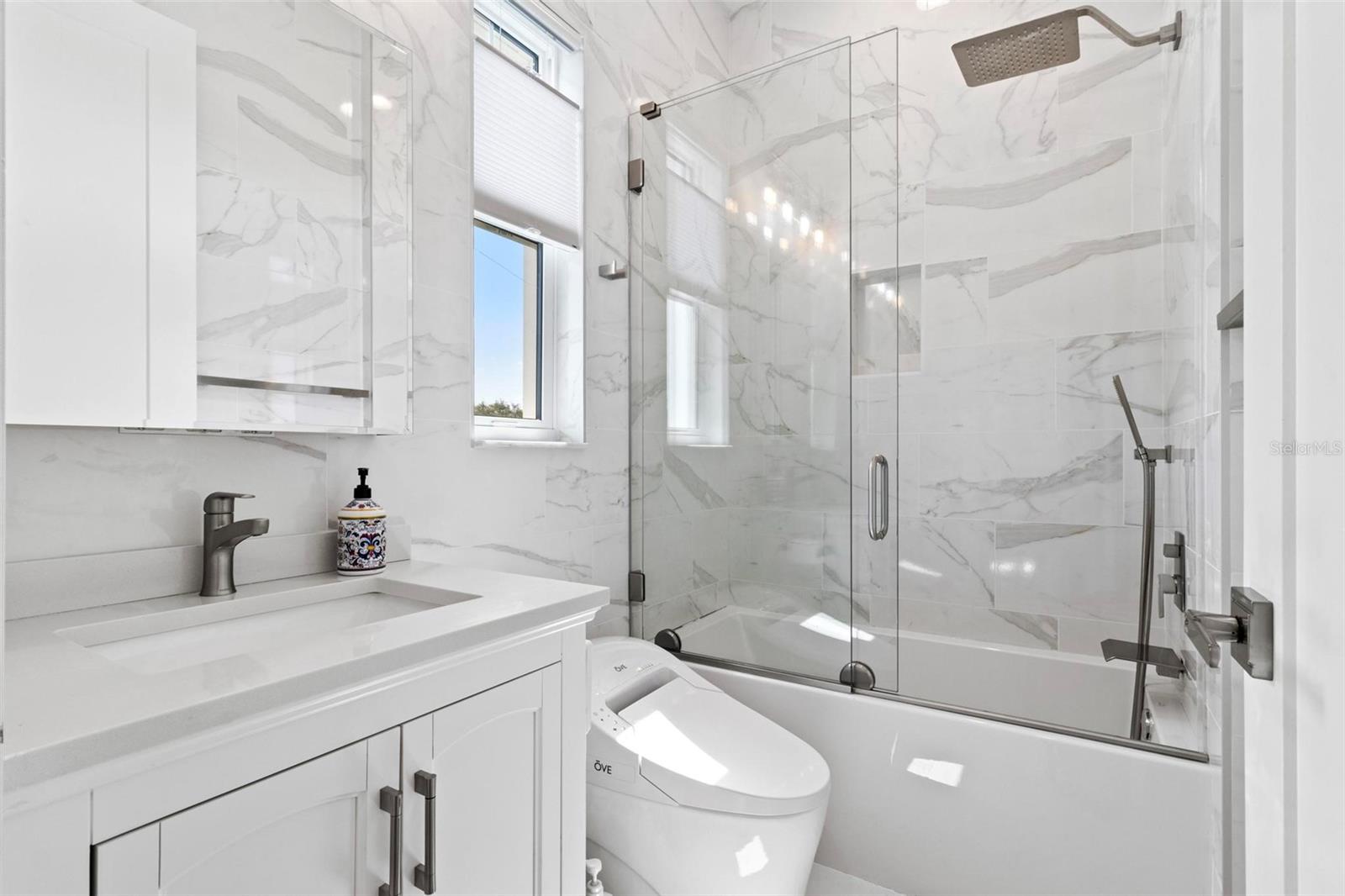Image 17 of 44 For 475 27th Avenue N