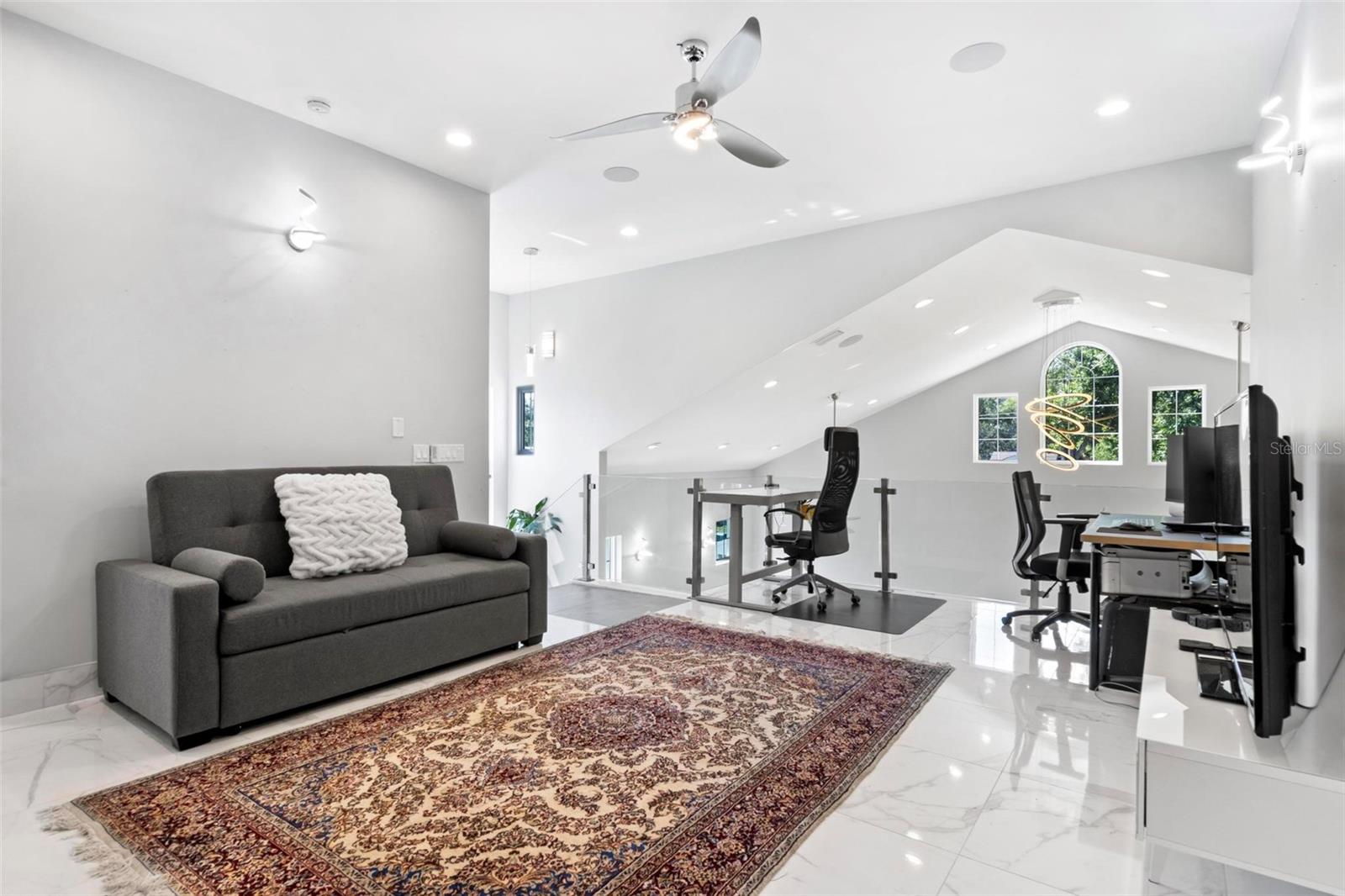 Image 3 of 44 For 475 27th Avenue N