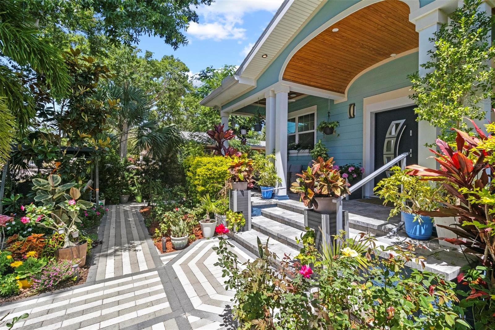 Image 34 of 44 For 475 27th Avenue N
