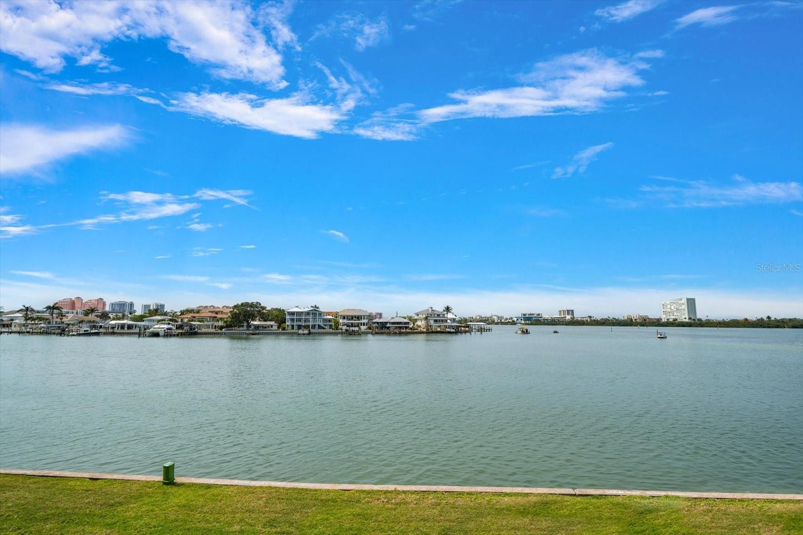 Image 14 of 39 For 868 Bayway Boulevard 206