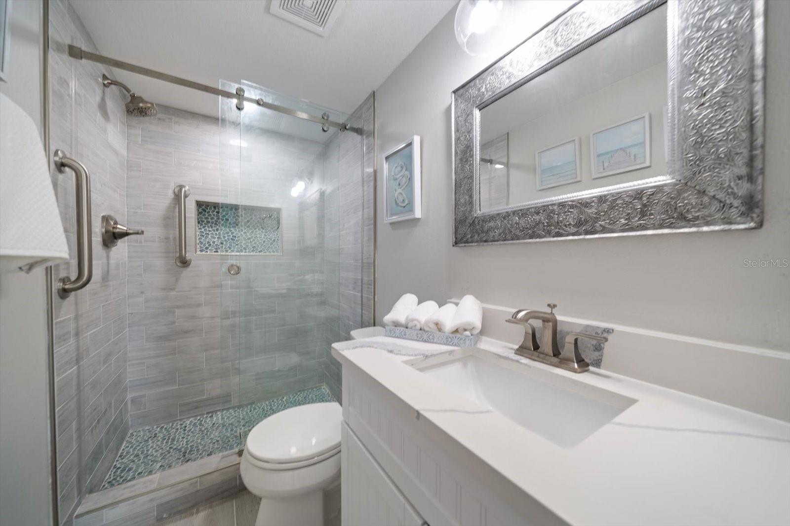 Image 19 of 39 For 868 Bayway Boulevard 206