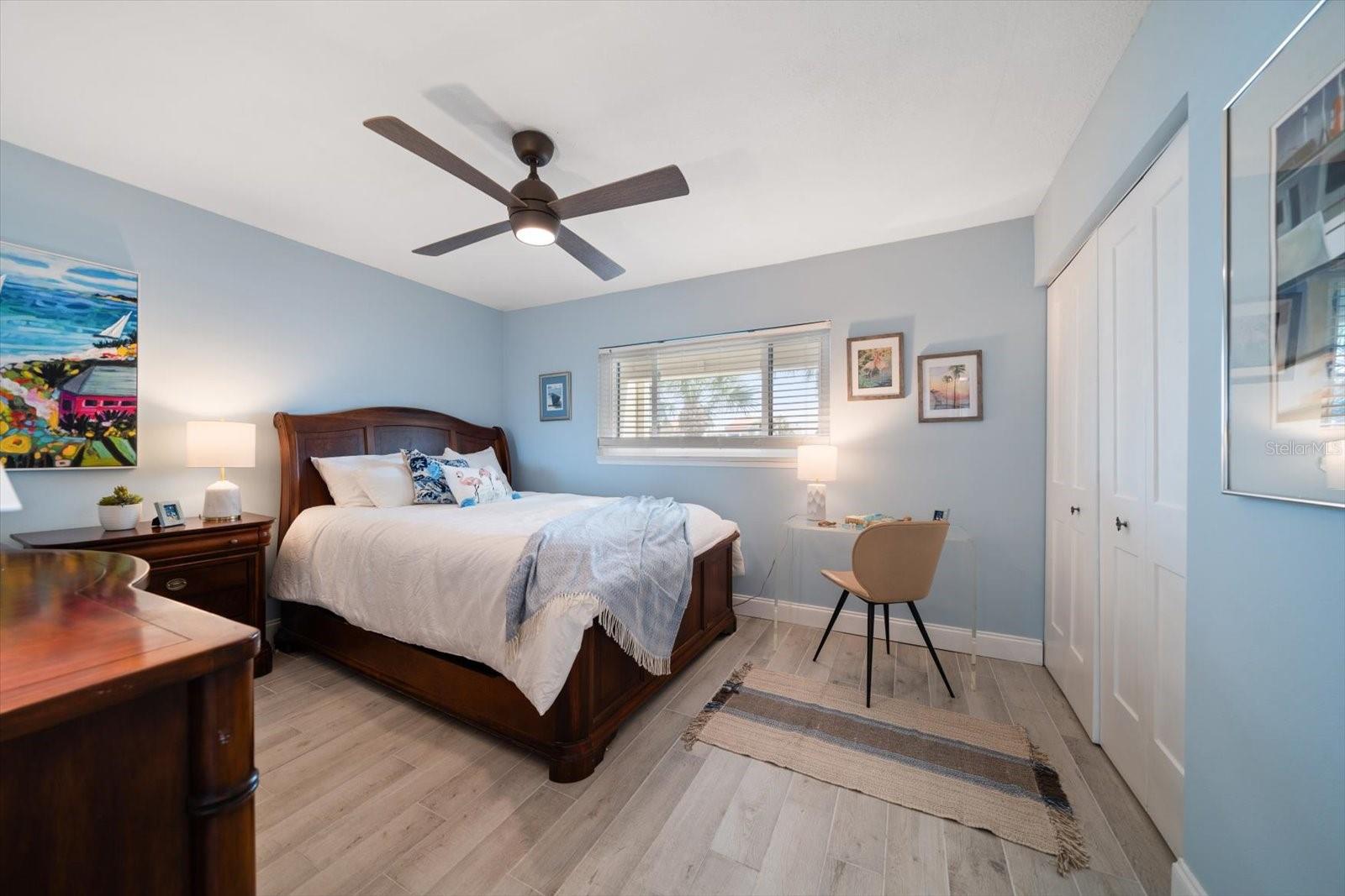Image 21 of 39 For 868 Bayway Boulevard 206