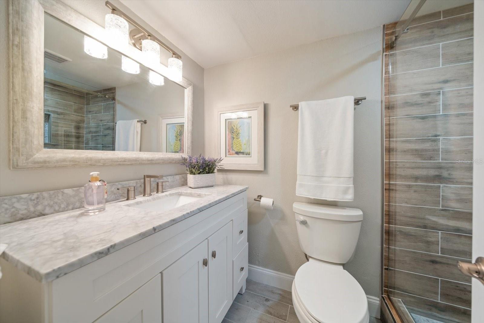 Image 24 of 39 For 868 Bayway Boulevard 206