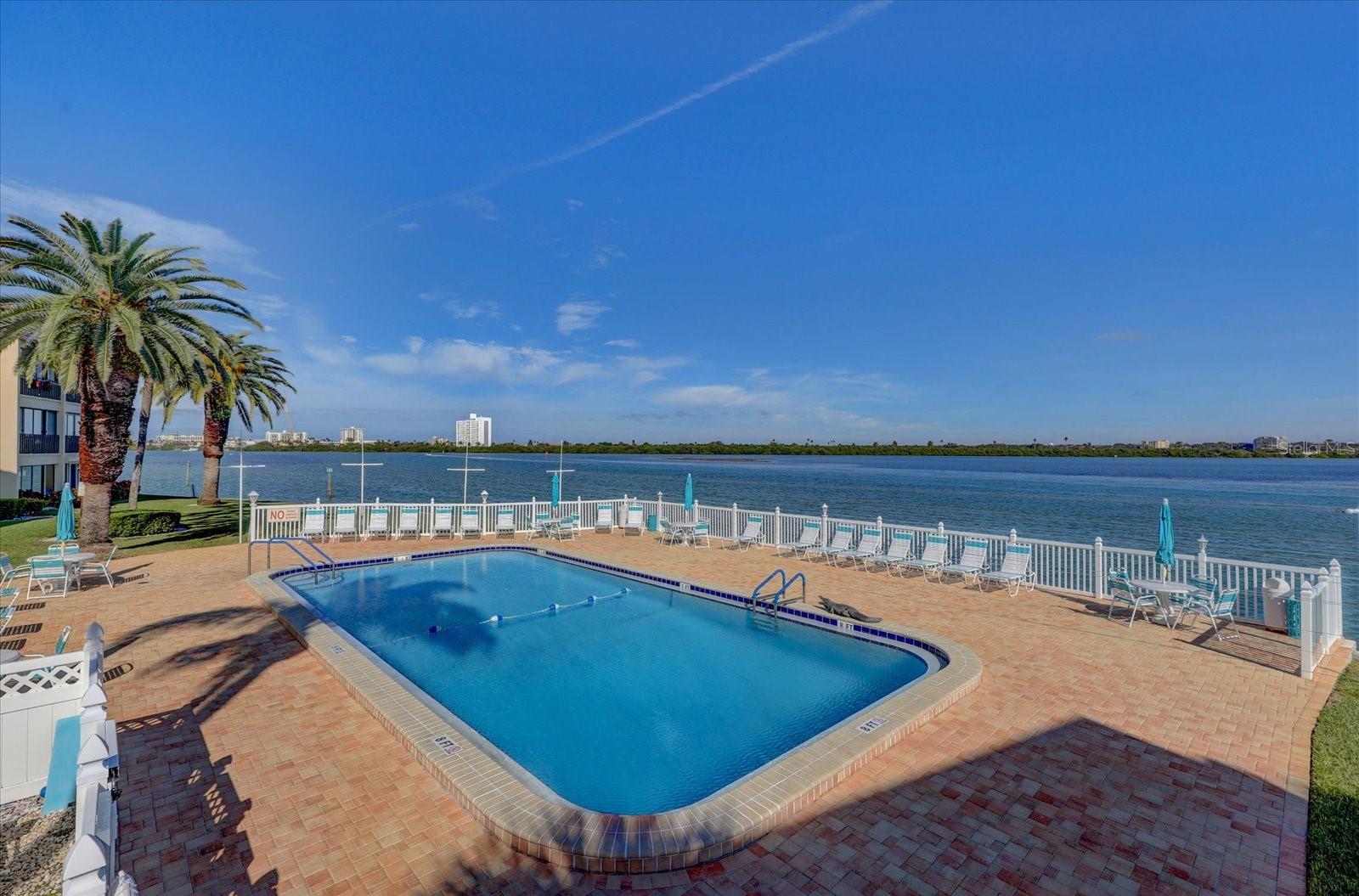 Image 29 of 39 For 868 Bayway Boulevard 206