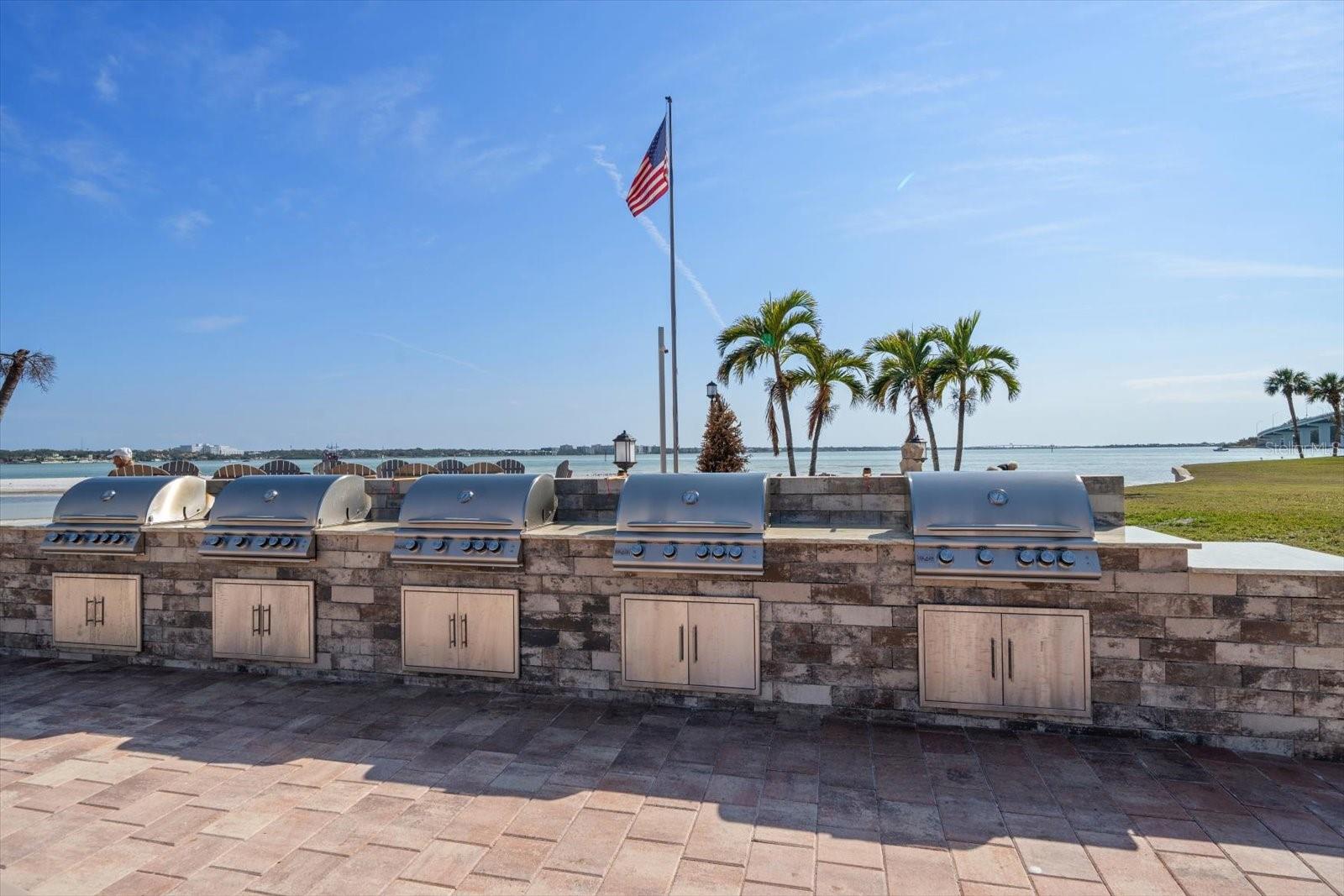 Image 34 of 39 For 868 Bayway Boulevard 206