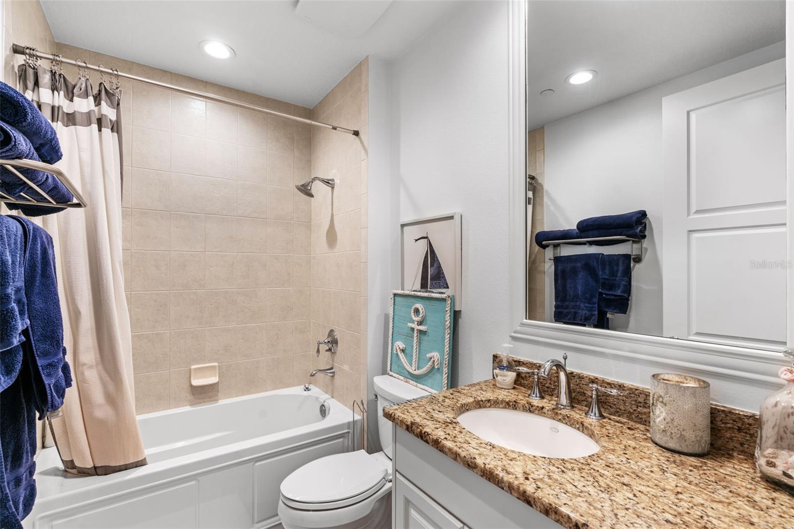 Image 57 of 100 For 470 Mandalay Avenue 303