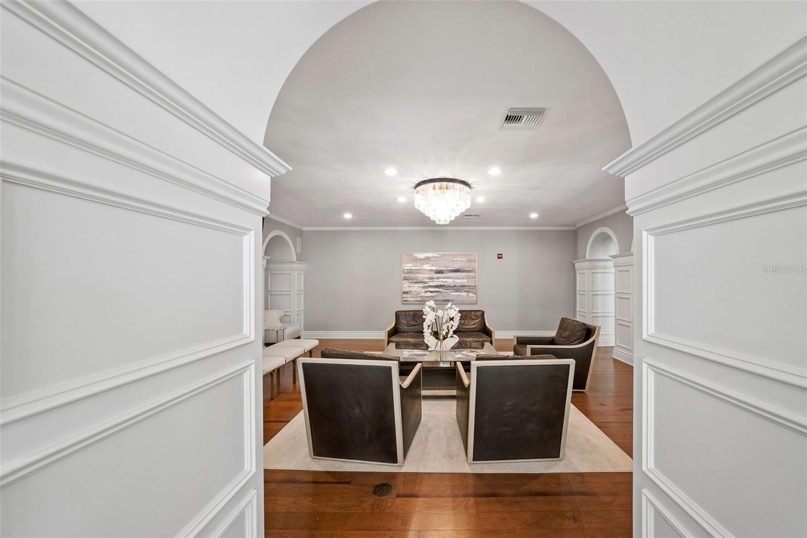 Image 97 of 100 For 470 Mandalay Avenue 303