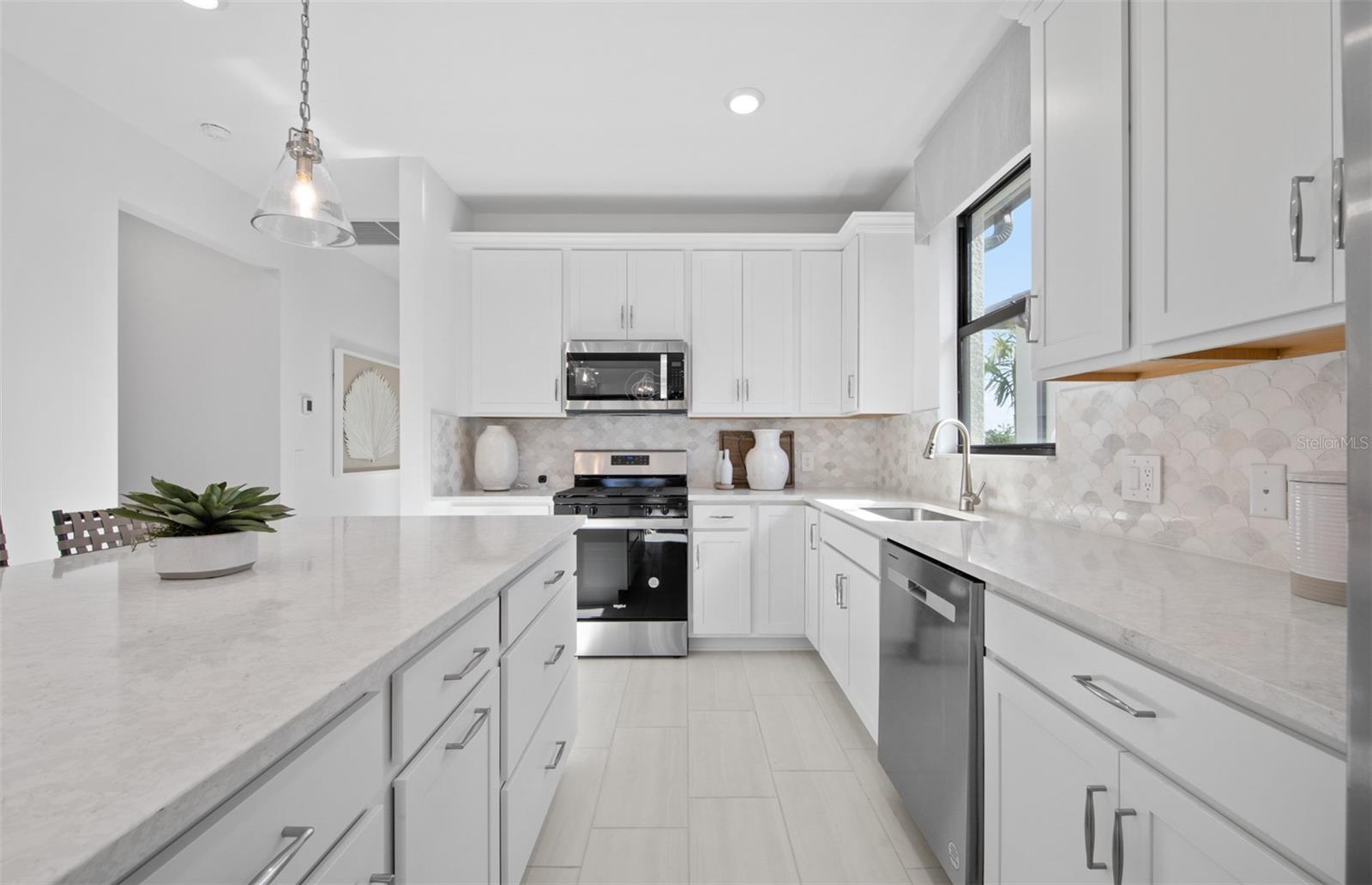 Image 7 of 42 For 4531 Gardner Street