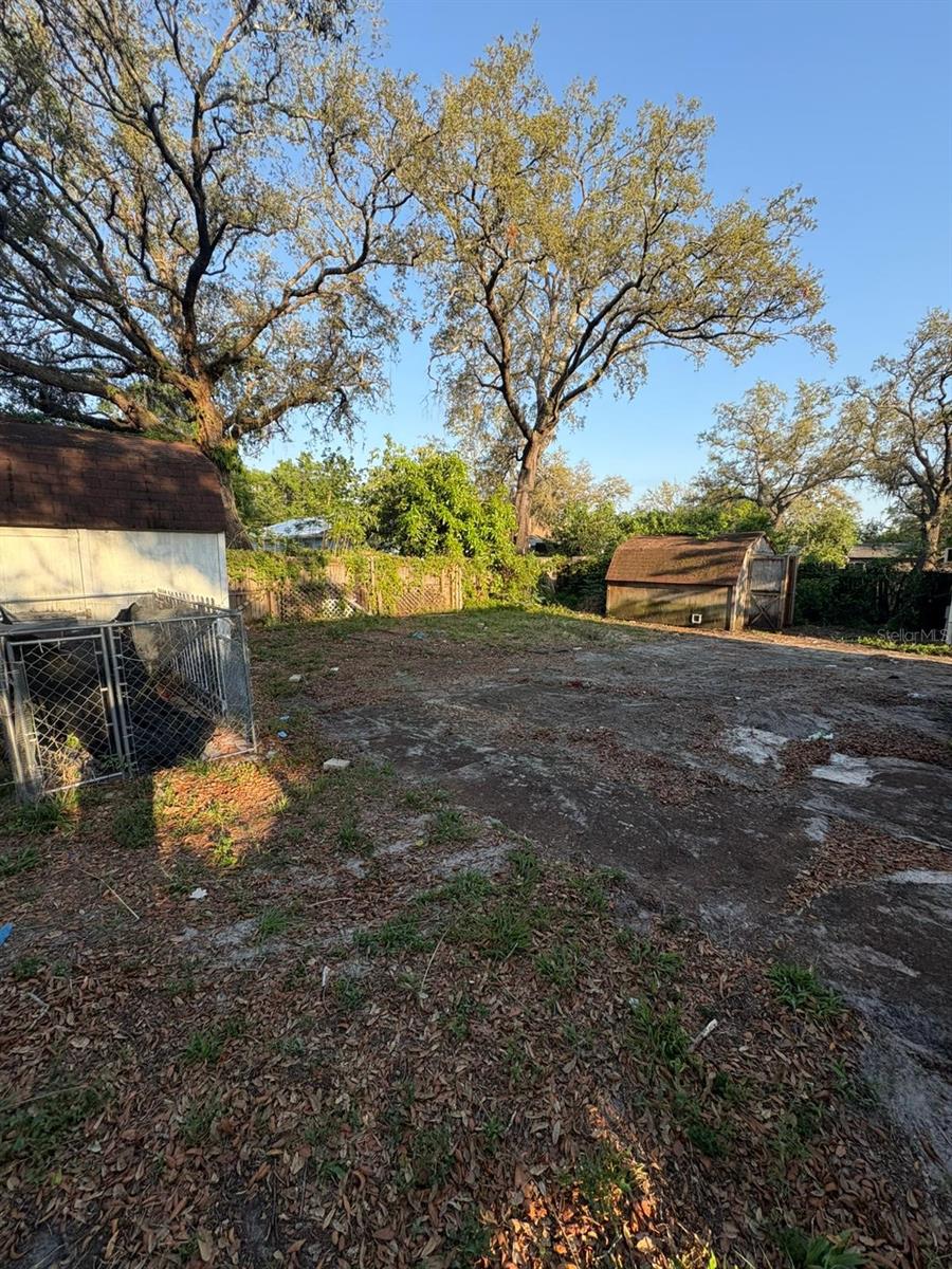 Image 10 of 21 For 10803 Florence Avenue
