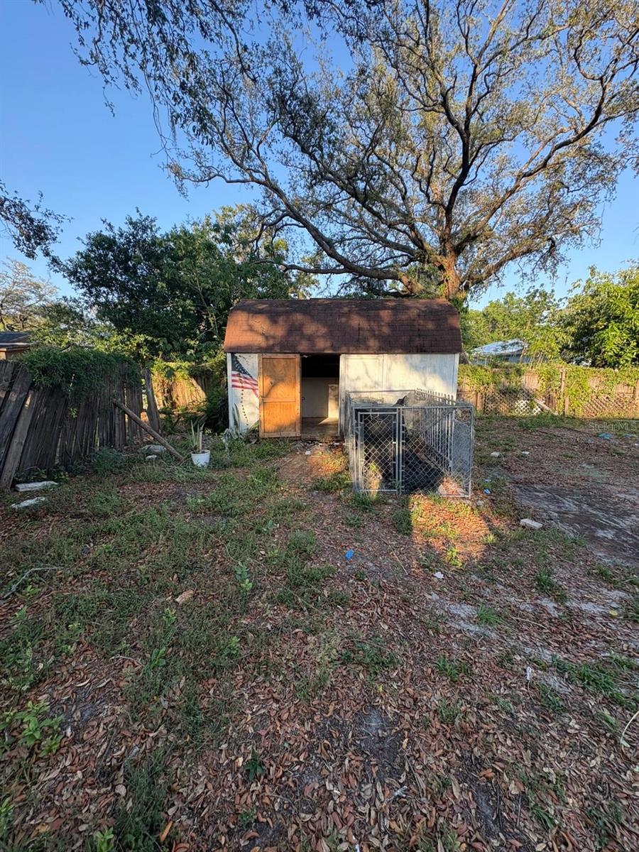 Image 11 of 21 For 10803 Florence Avenue