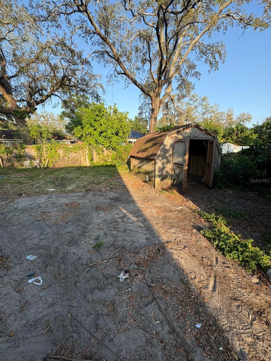 Image 13 of 21 For 10803 Florence Avenue
