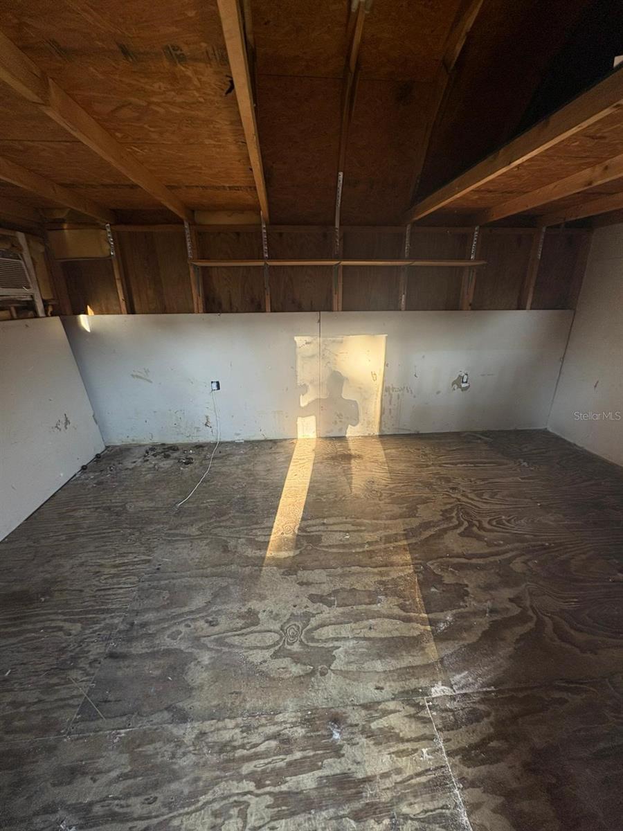 Image 17 of 21 For 10803 Florence Avenue