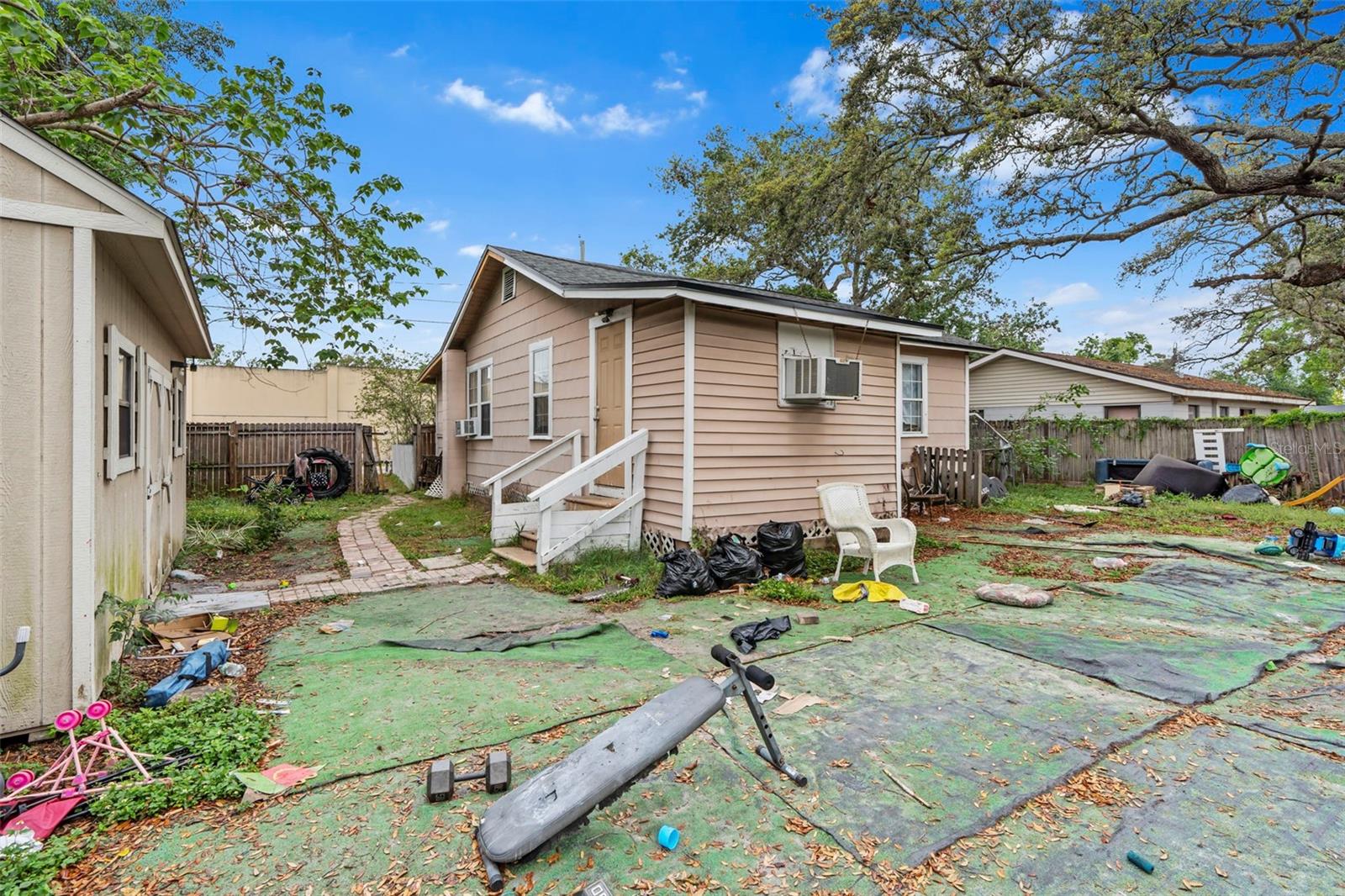 Image 6 of 21 For 10803 Florence Avenue