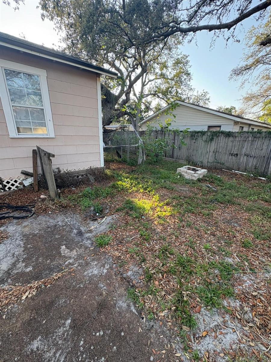 Image 9 of 21 For 10803 Florence Avenue