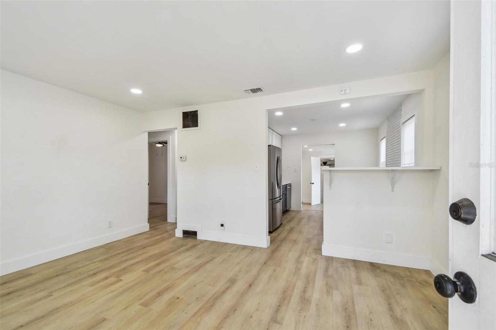 Image 12 of 53 For 3535 16th Street N